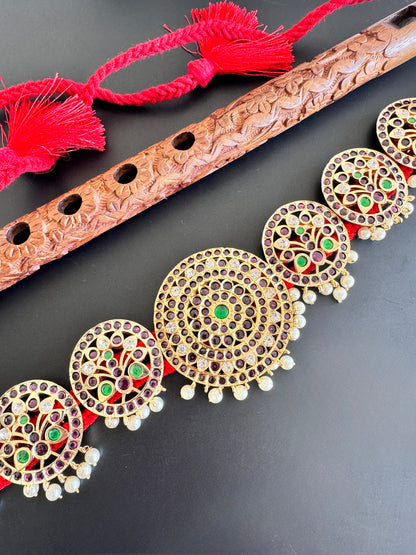 Gold tone precious kemp-green pearl round peacock waist band dj-52541