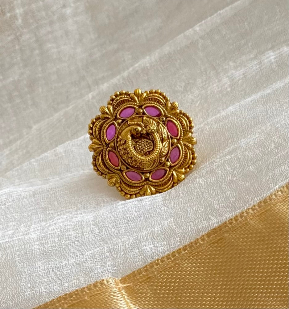 Antique gold tone kemp stone peacock finger ring dj-54334