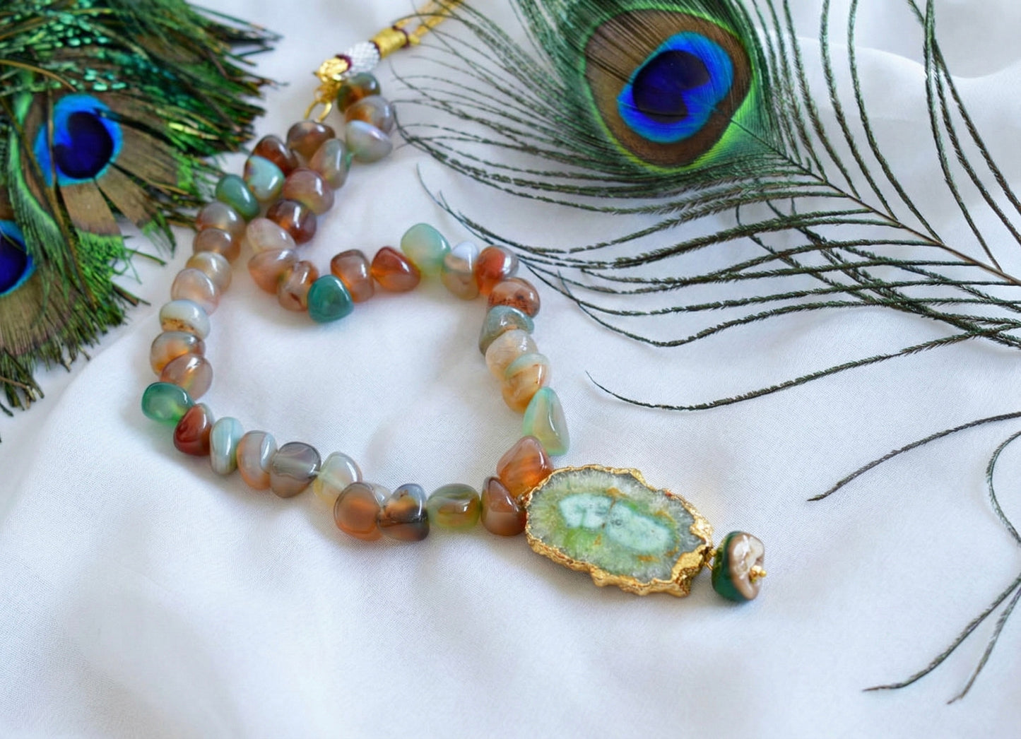 Gold tone brown-green onyx beaded sliced agate pendant necklace dj-35087