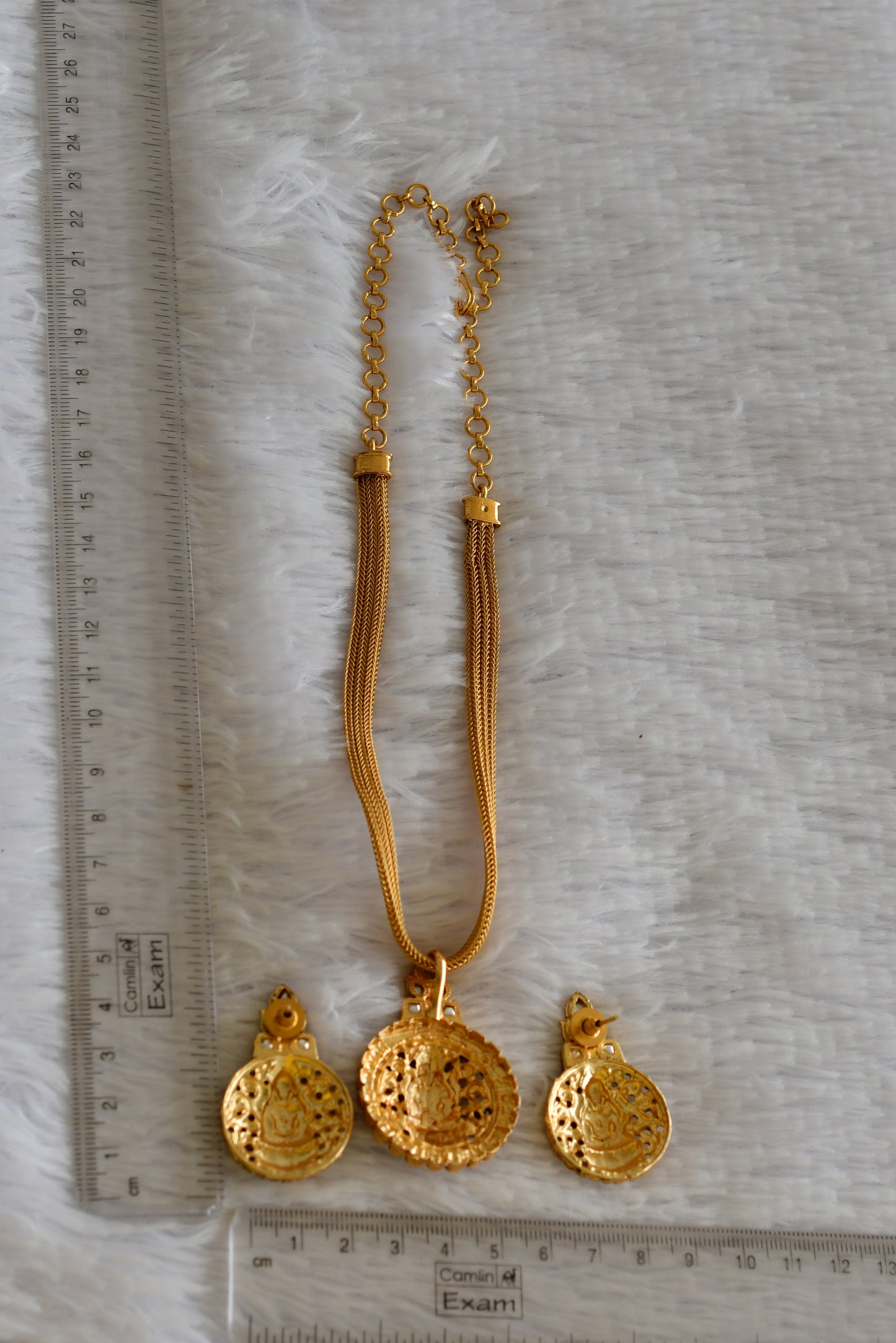 Matte finish pink-green jadau Lakshmi pendant necklace set dj-51822