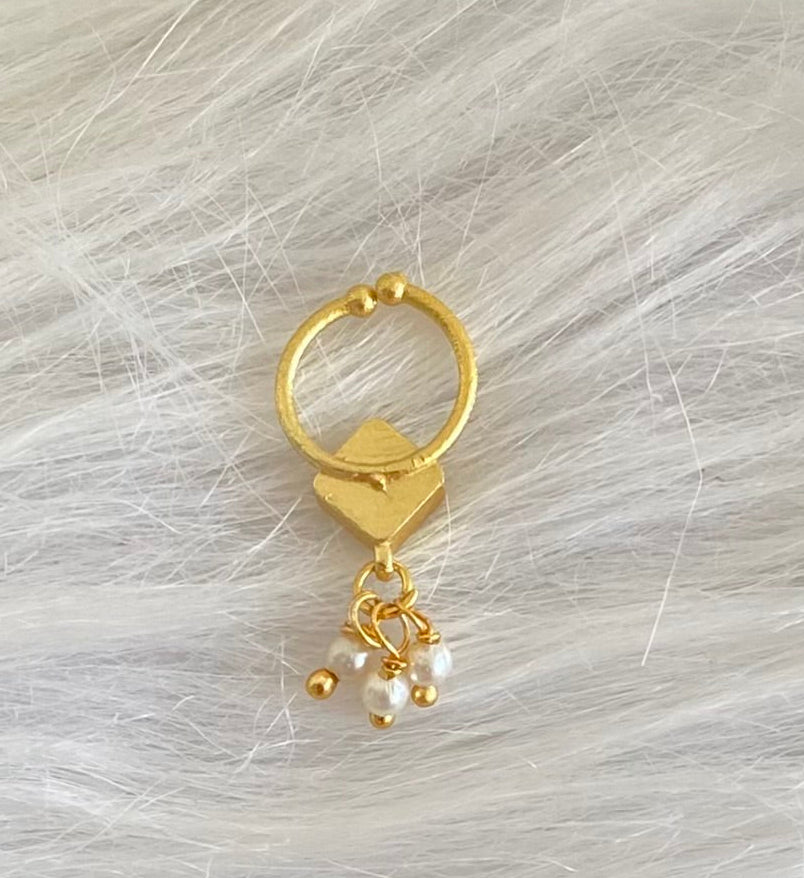 Gold tone pink stone pearl nose pin/bulakku dj-53816
