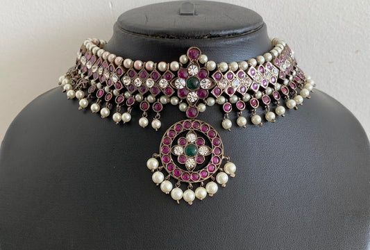 Black finish precious kemp-green-white pearl necklace dj-53955