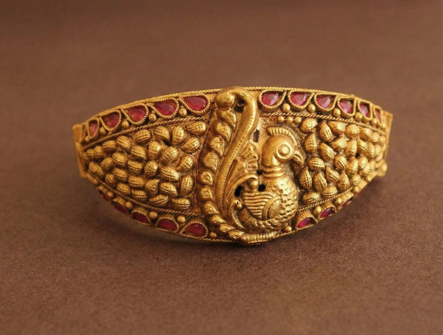 Matte Finish Pink Screw type Swan Kada/bangle DJ28097