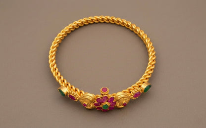 Gold tone screw type ruby-green kada/bracelet(2.8) dj-08318
