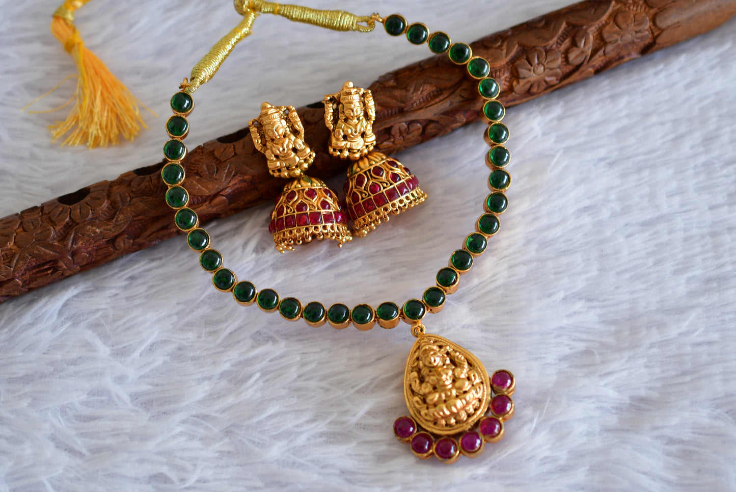 Matte finish kemp-green reversible Lakshmi necklace set dj-52412