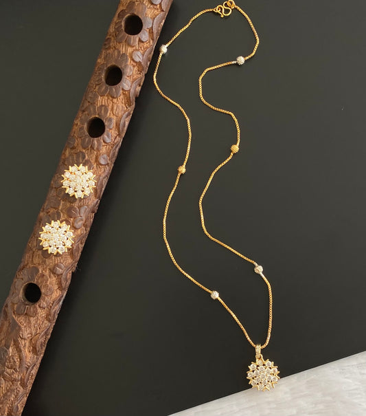 Gold tone 18 inches chain with two tone pendant set dj-54026