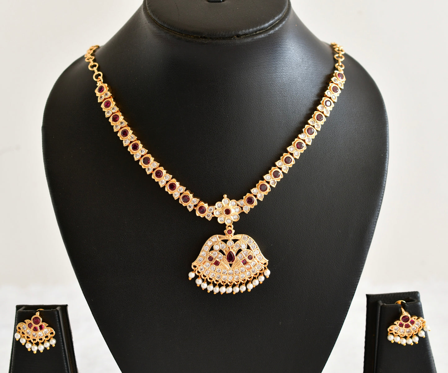 Gold tone AD pink south Indian style necklace set dj-53300