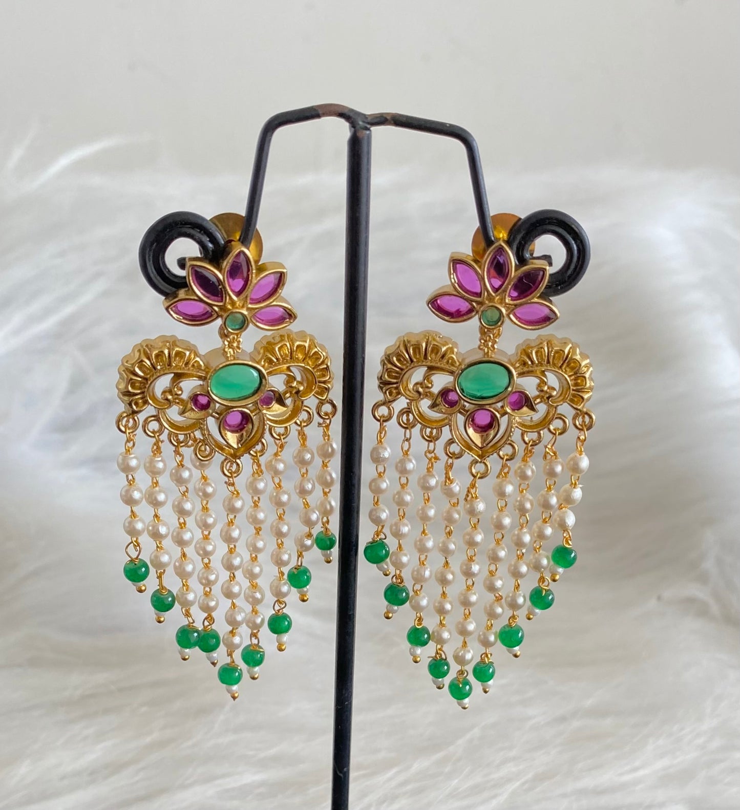Antique gold tone kemp-green stone flower pearl green beaded earrings dj-54643