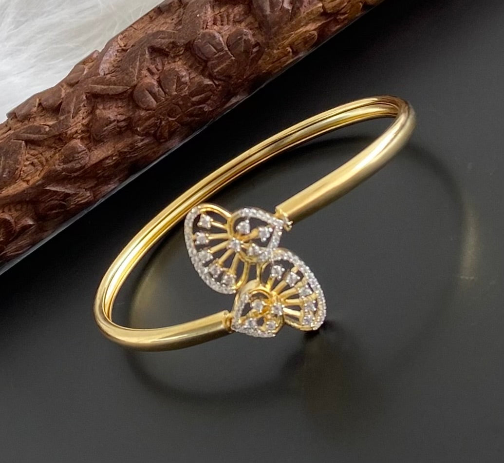 Two tone white stone adjustable kada/bangle Dj-53967