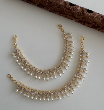 Two tone cz white stone pearl ear side chain dj-51359