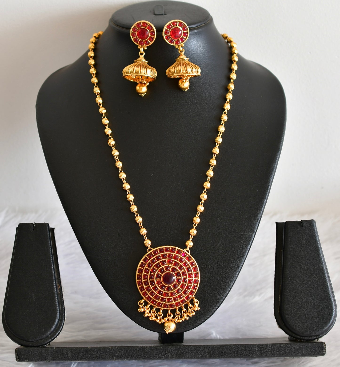 Antique gold tone Kemp round pendant beaded necklace set Dj-52205