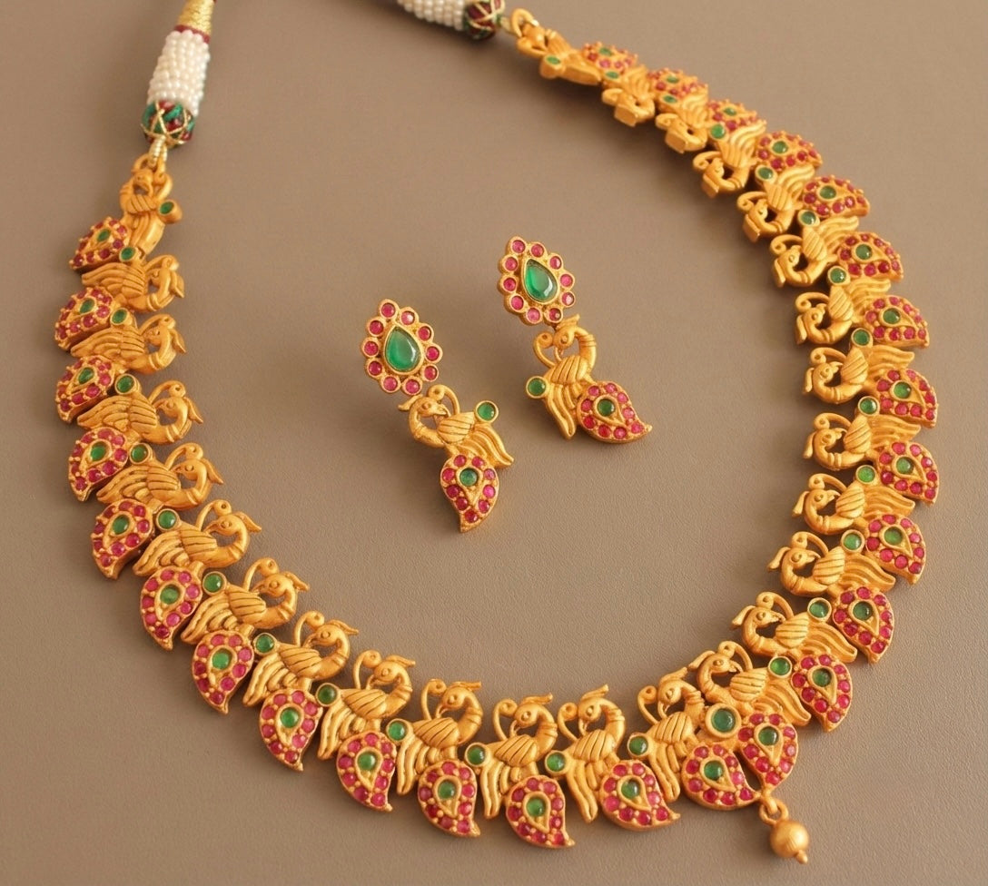 Matte finish ruby-emerald peacock necklace set-dj07228