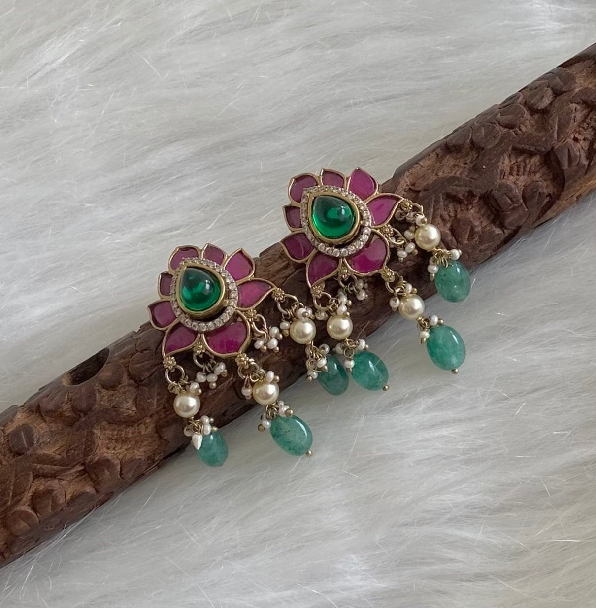 Antique gold tone pink-green-white kundan jadau green beaded stud/earrings dj-54577