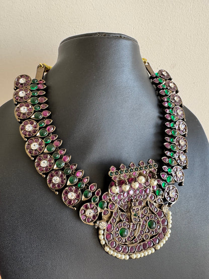 Black finish precious kemp pearl Kalinga Narthana Krishna mango necklace dj-52513