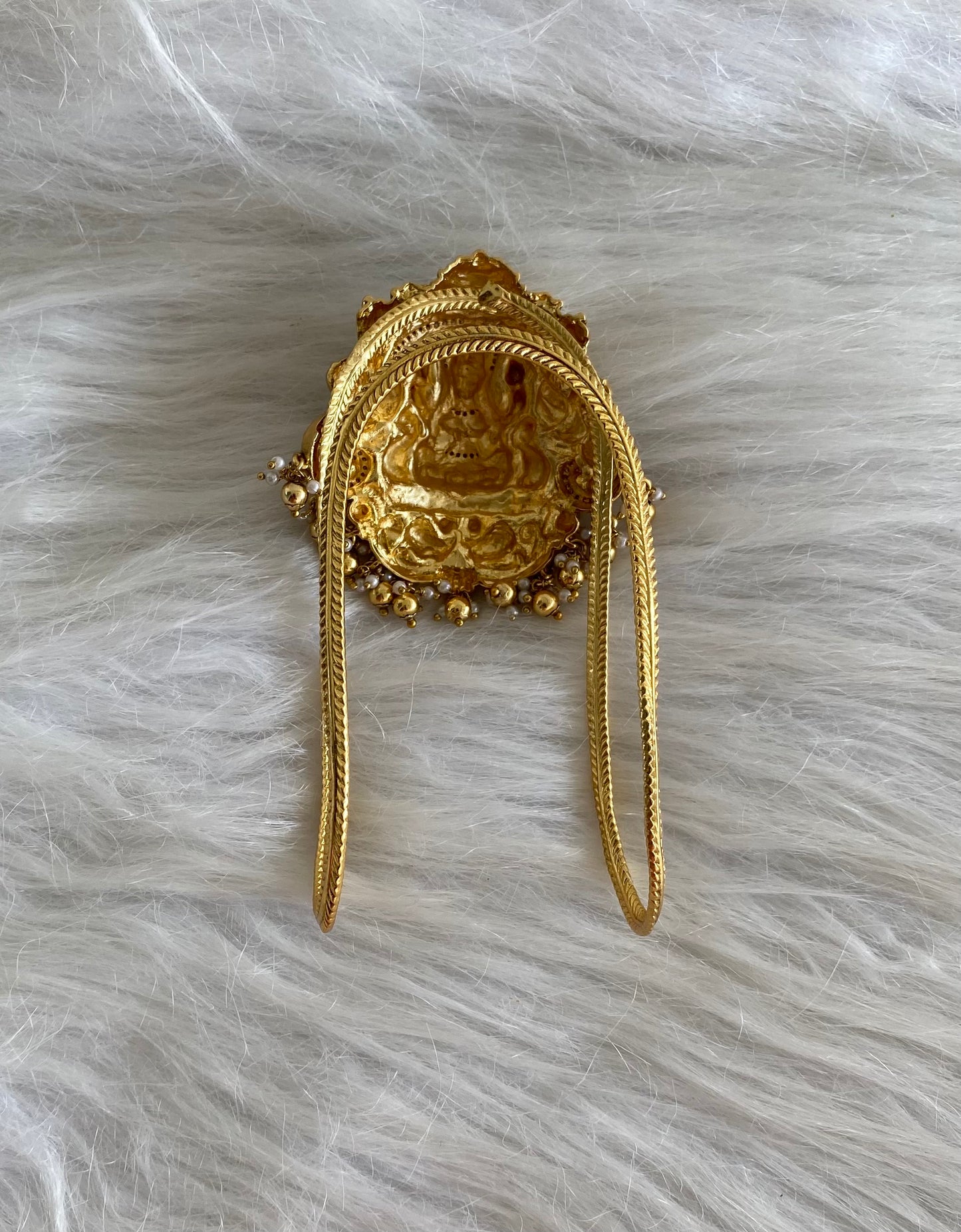 Antique gold tone kemp-green-white stone lakshmi peacock vanki/bajuband dj-54477