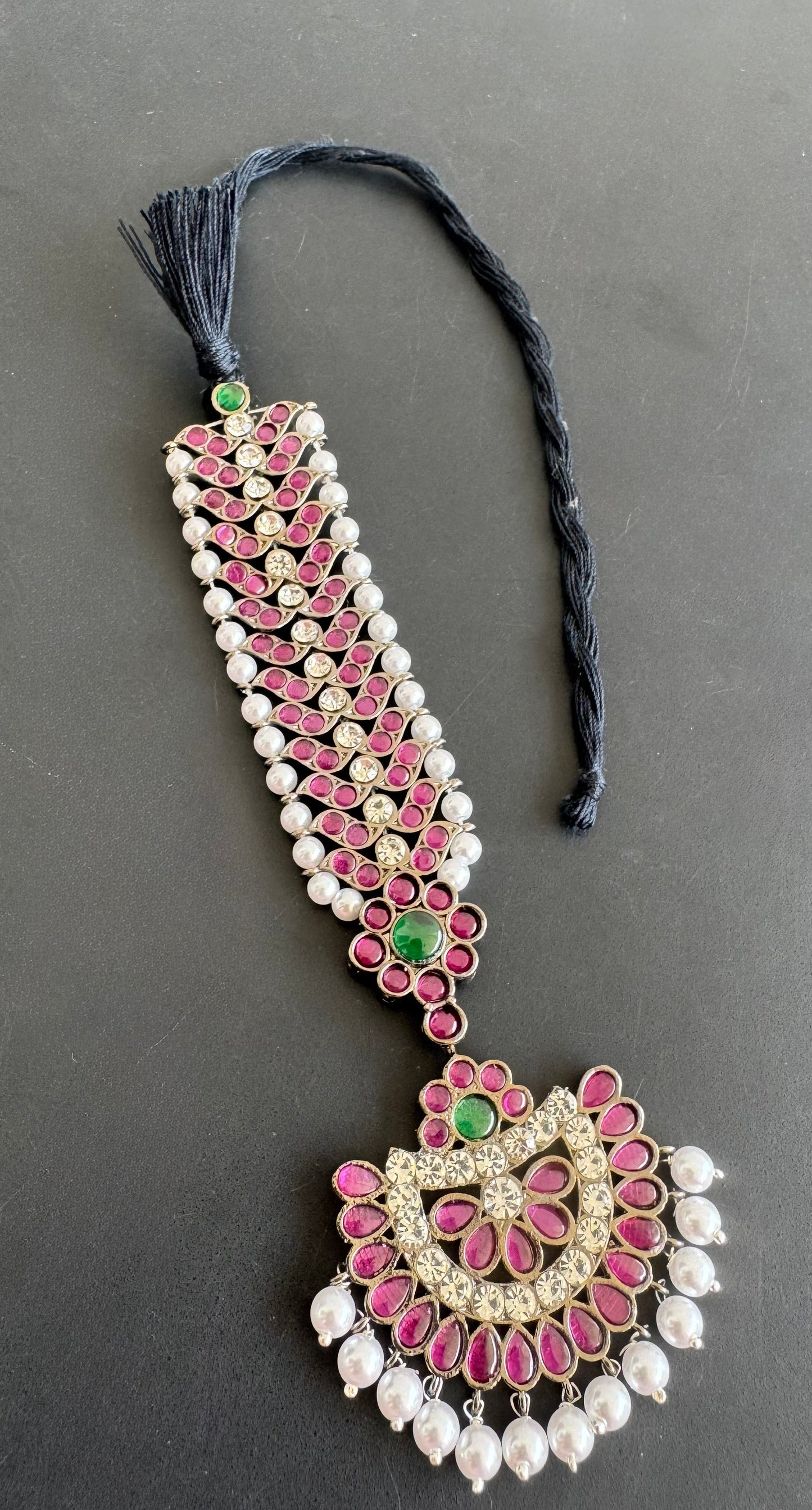 Black finish precious kemp pearl tikka Dj-51038