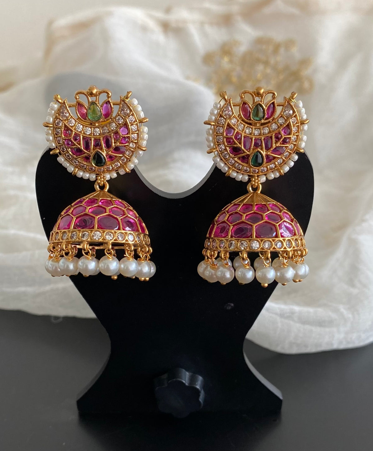 Antique gold tone kemp-green-white stone pearl moon jhumkka dj-55094