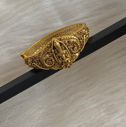 Antique gold tone shri thirumal screw type kada/bracelet dj-54855