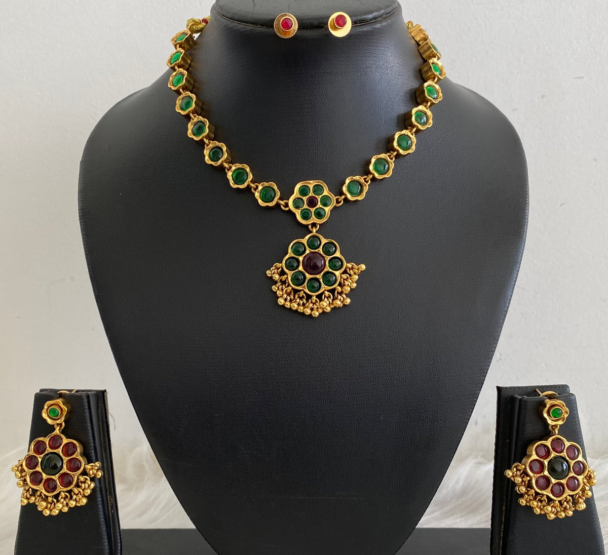 Antique gold tone kemp-green stone reversible necklace set dj-54773