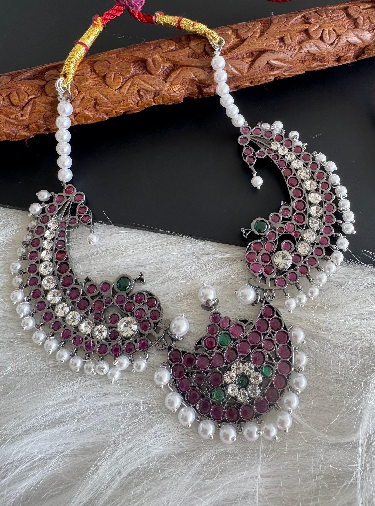 Black finish precious kemp pearl moon peacock necklace Dj-51171