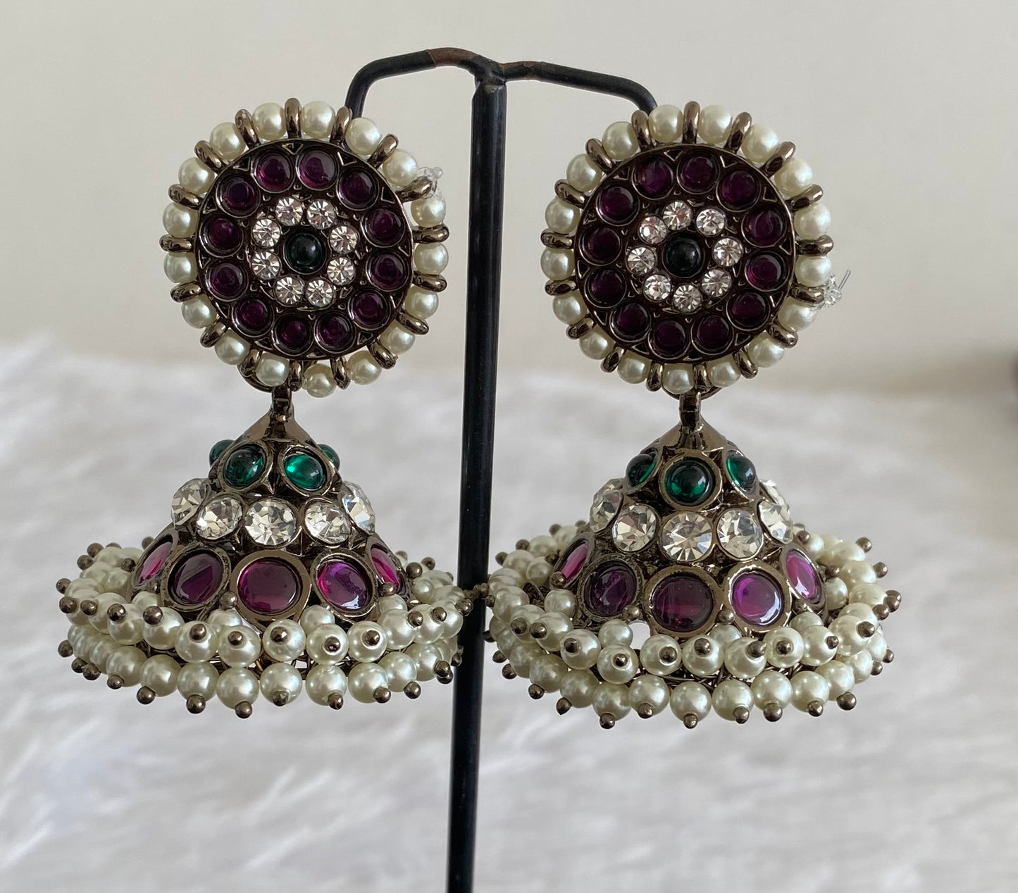 Black finish precious kemp-green-white pearl big jhumkka dj-53688