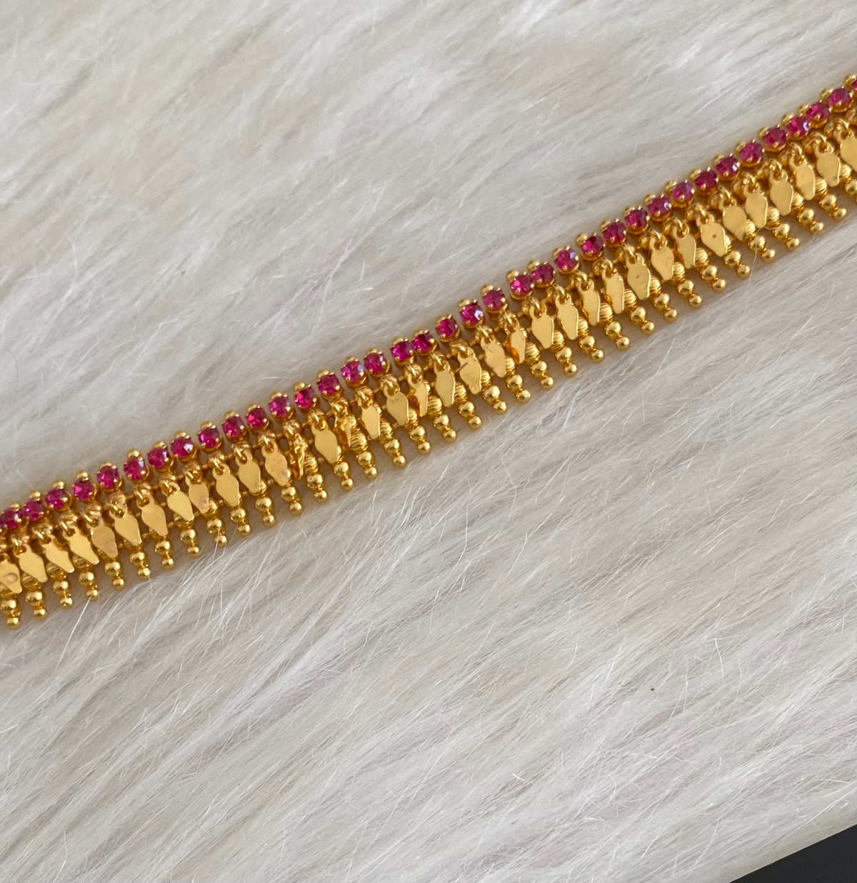 Gold tone ad pink stone elakka thali choker necklace dj-55107