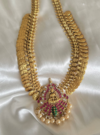 Matte gold tone kundan jadau Lakshmi coin peacock short haar dj-51558