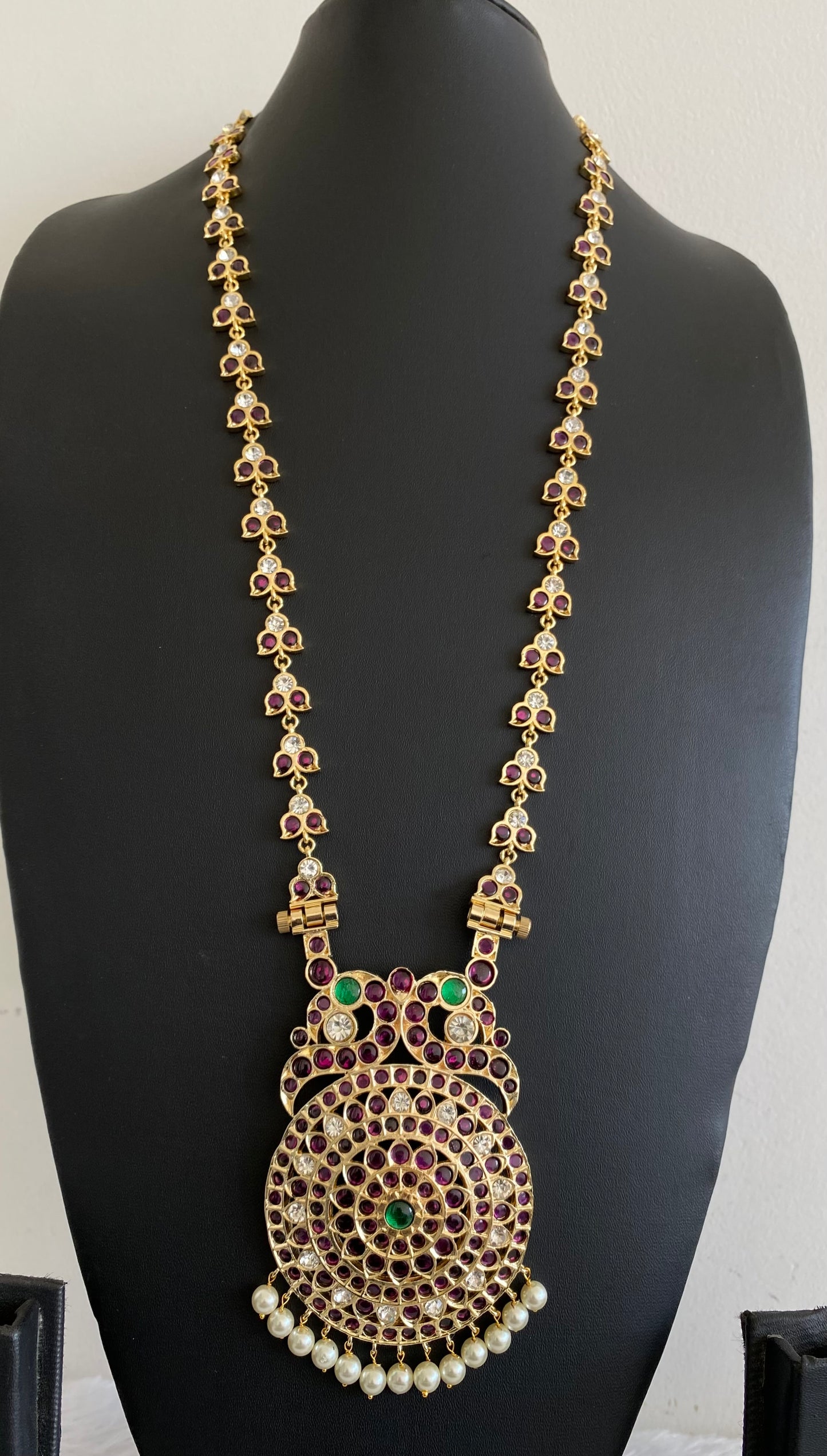 Gold tone precious kemp-green-white round peacock pearl haar dj-53358