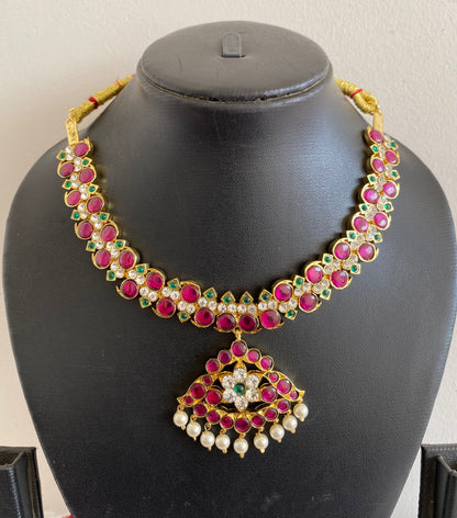 Gold tone semi precious kemp-green pearl mango necklace dj-53474