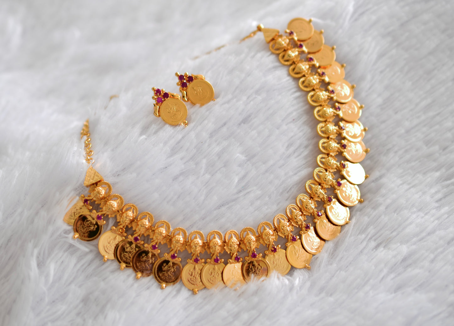 Gold tone kerala style ruby ganesha lakshmi coin necklace set dj-52689