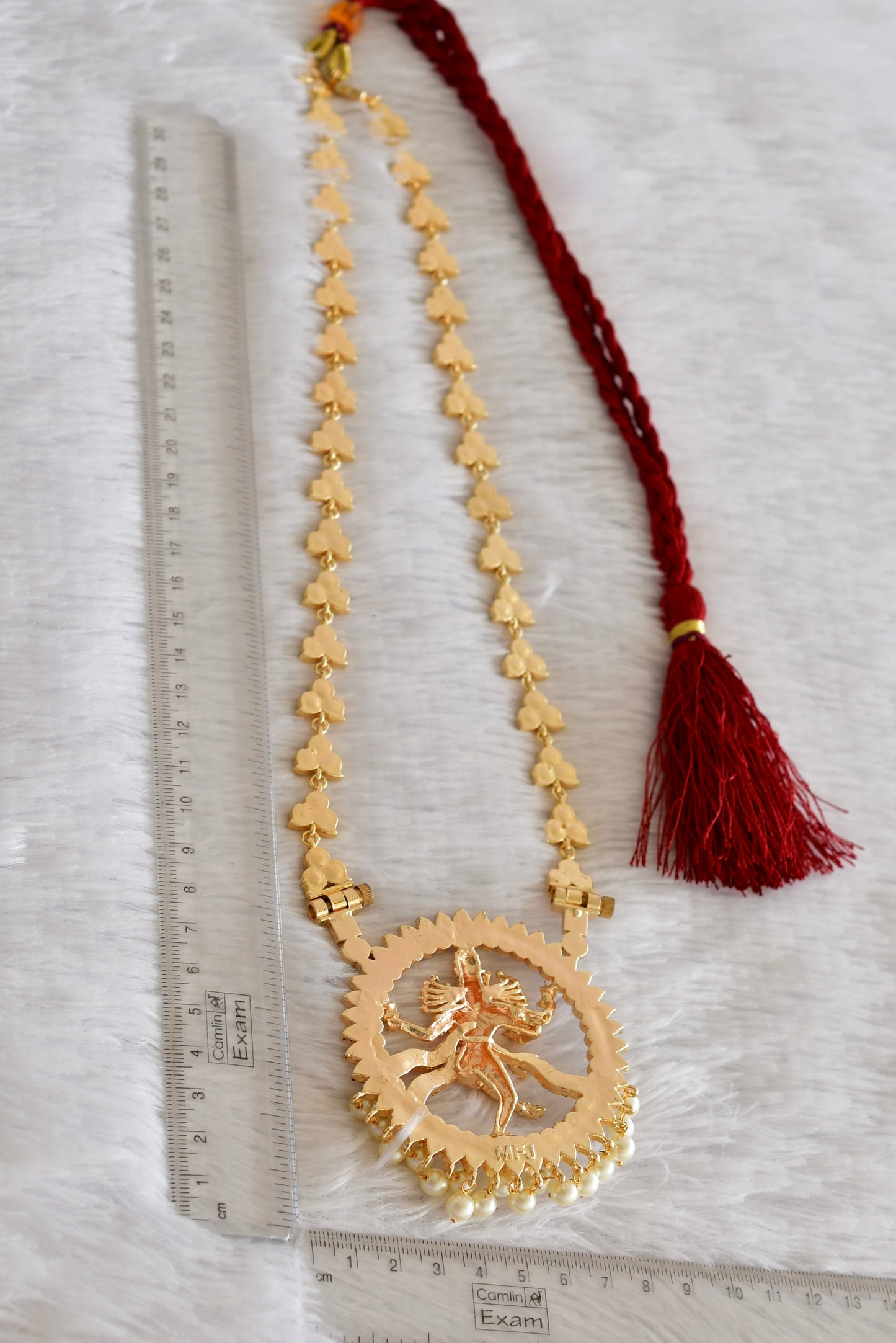 Gold tone precious kemp-green-white pearl Shri Natarajar haar dj-52264