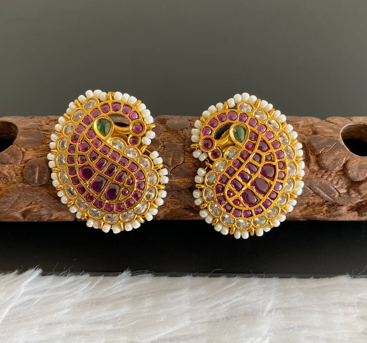 Matte finish kemp-green mango peacock stud/earrings dj-52997