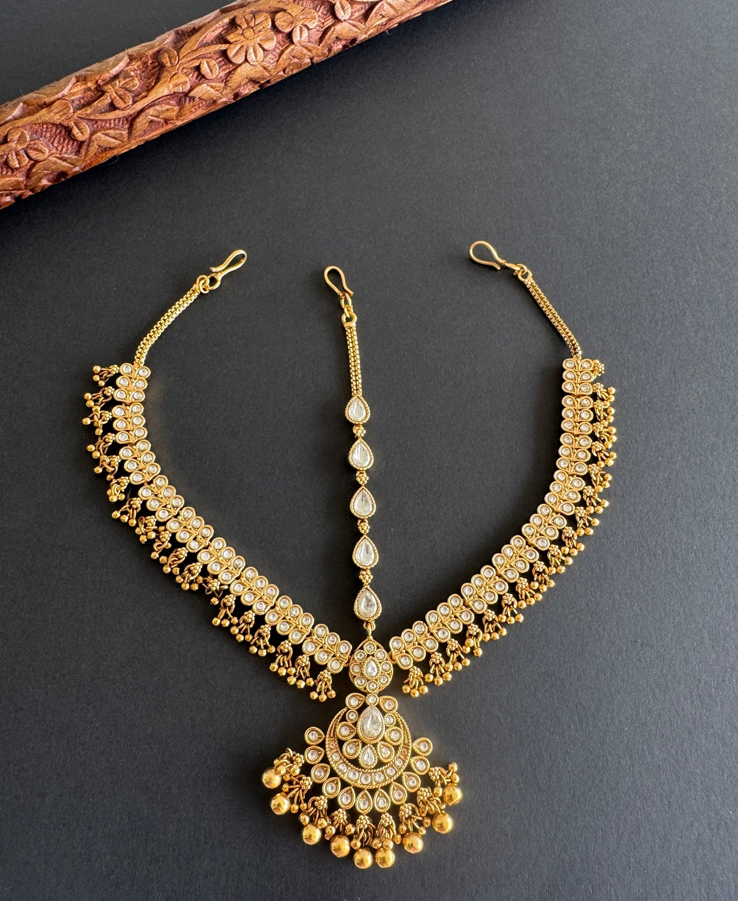 Matte finish white flower maang tikka dj-51378