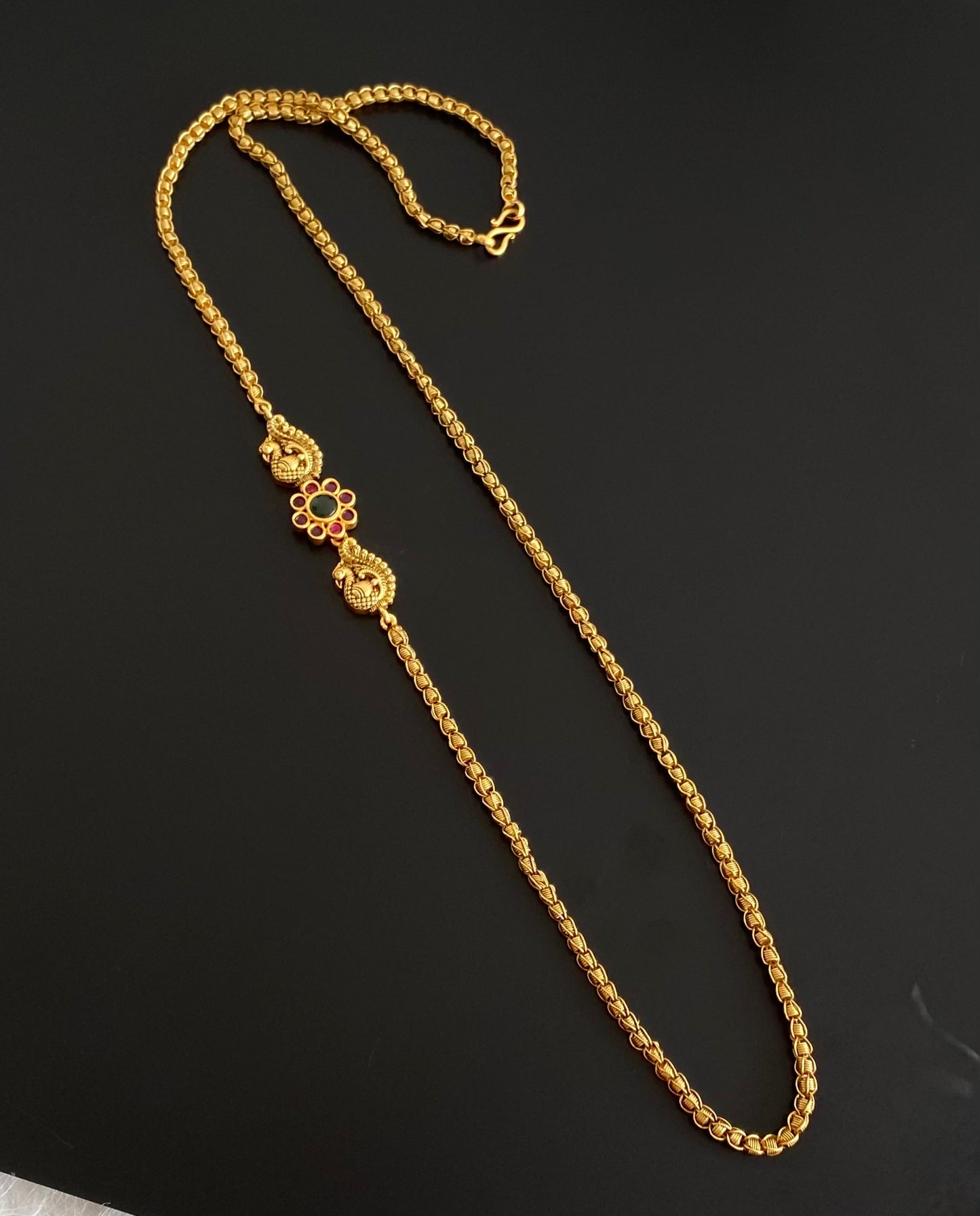 Antique tone pink-green stone peacock mugappu chain dj-54427