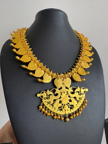 Matte Gold Look Alike White Kemp-green Mango Kundan jadau Necklace Set DJ33259