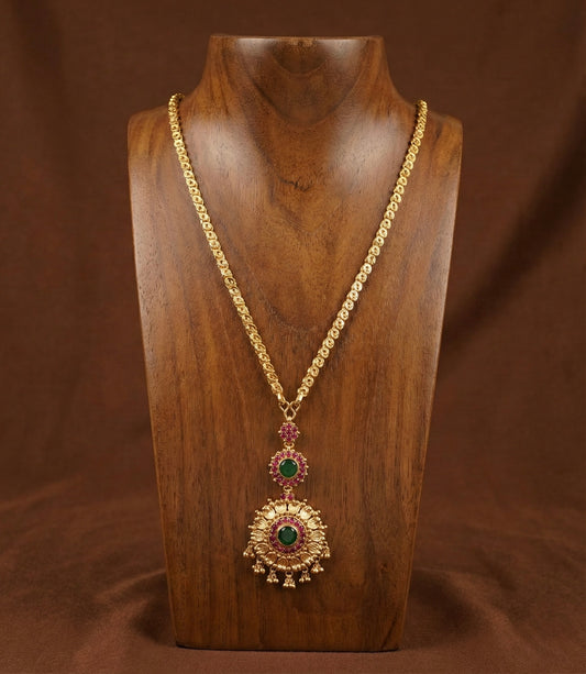 Gold tone 24 inches chain with green kerala style pendant dj-52632