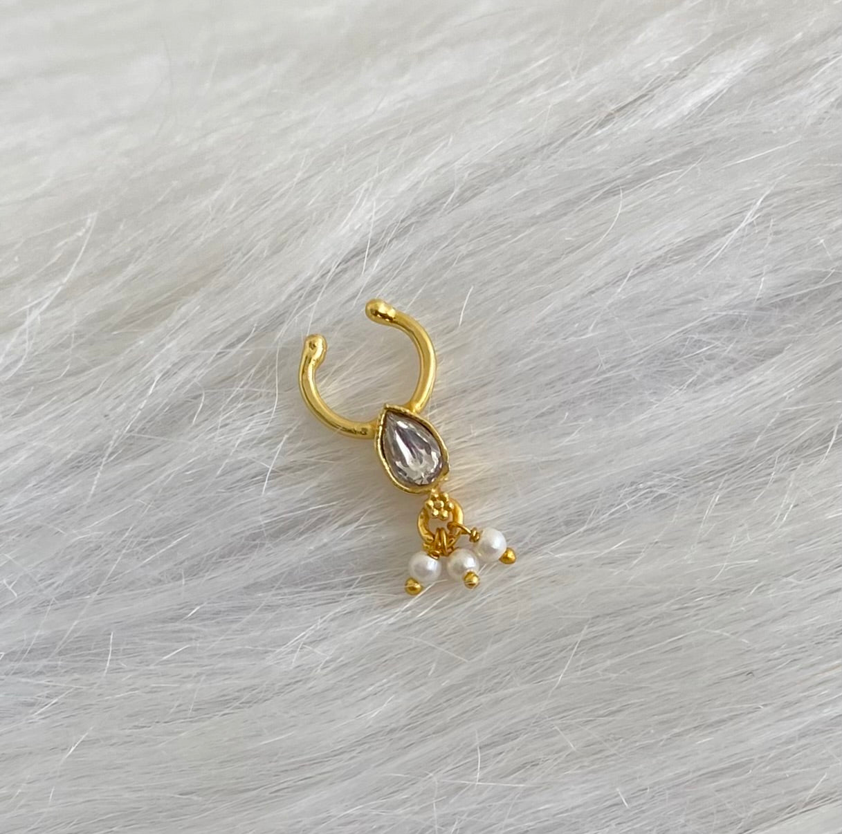 Gold tone white stone pearl nose pin/bulakku dj-53812