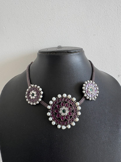 Black finish precious kemp-green pearl round necklace dj-52280