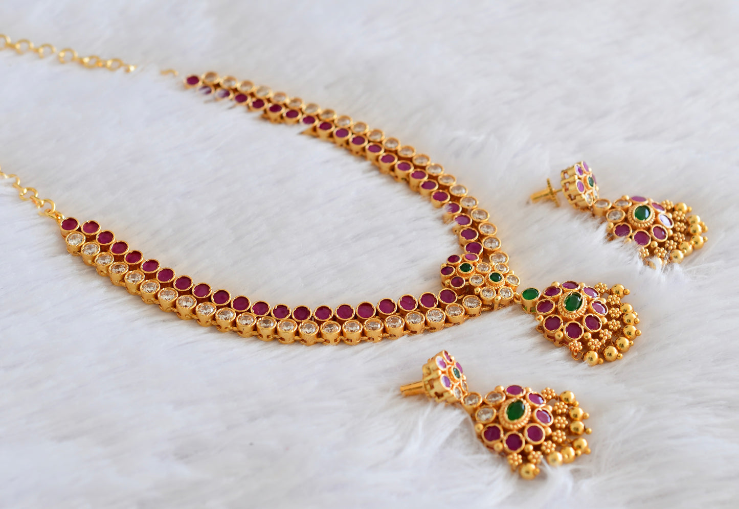 Matte finish white-ruby-green double layer attigai/necklace set dj-53178