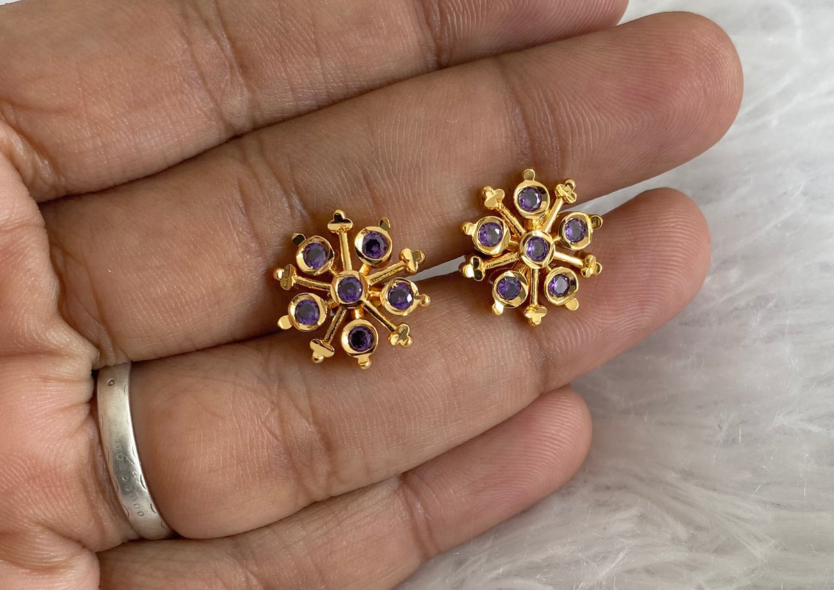 Gold tone purple stone flower stud/earrings dj-54900