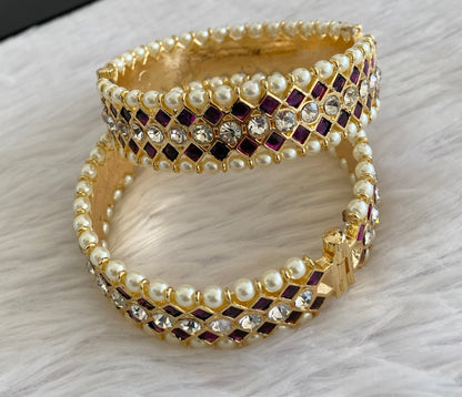 Gold tone precious kemp-white pearl screw bangles(2.8) dj-53374