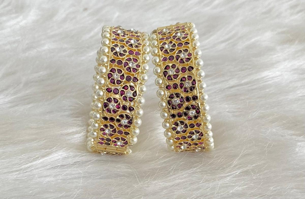 Gold tone precious kemp-white pearl screw bangles(2.6) dj-54678