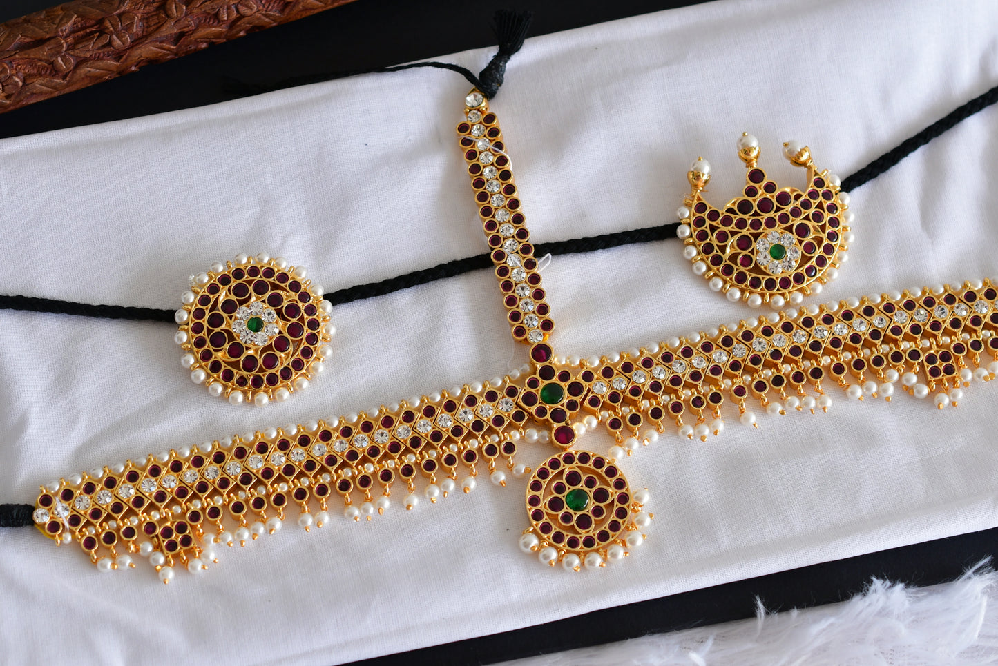 Gold tone precious kemp-green-white pearl maang head set with sun moon dj-52268