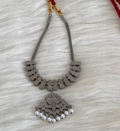 Black finish precious kemp-green-white pearl mango necklace dj-54684
