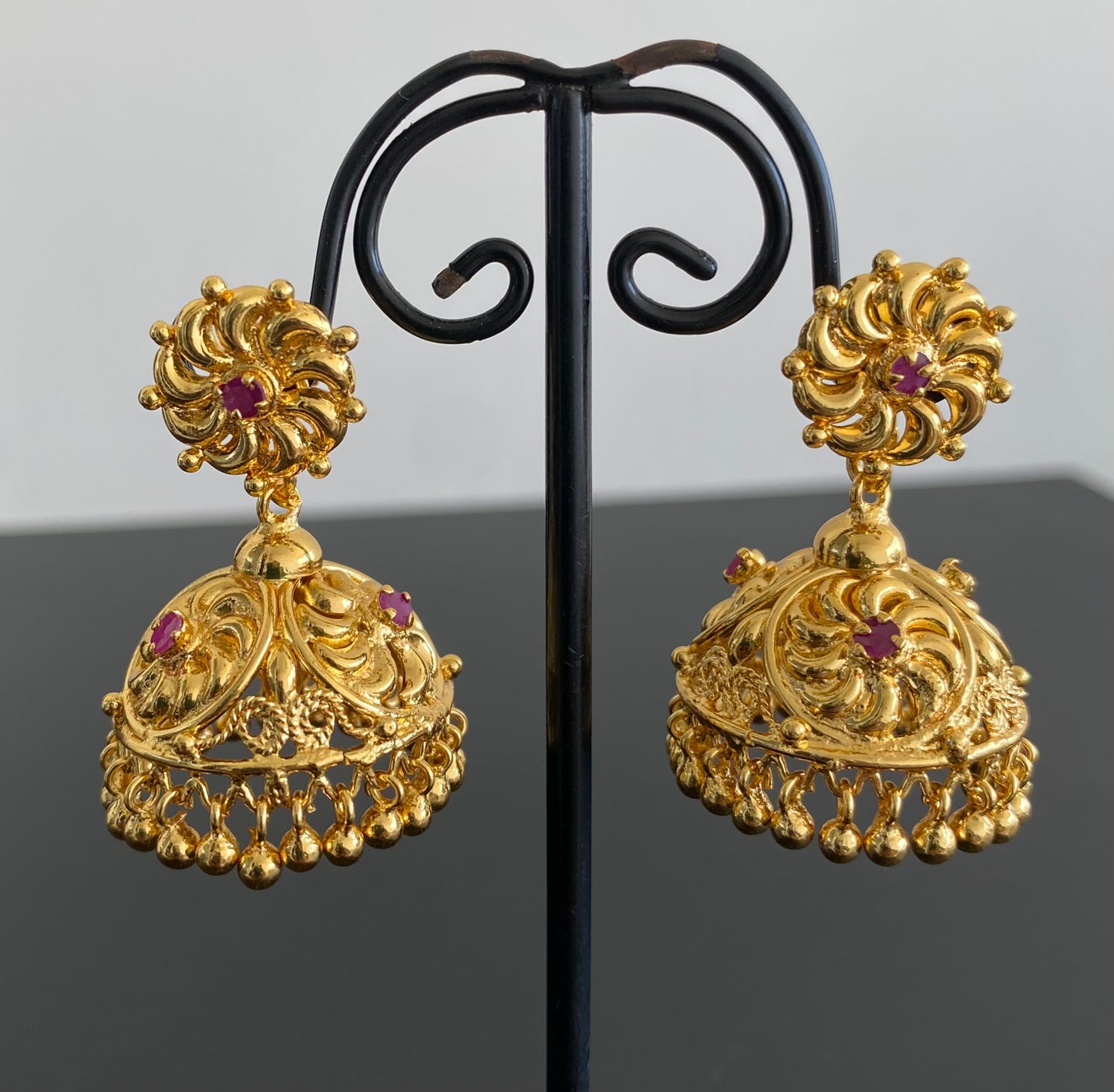 Gold tone ruby flower jhumkka dj-53150