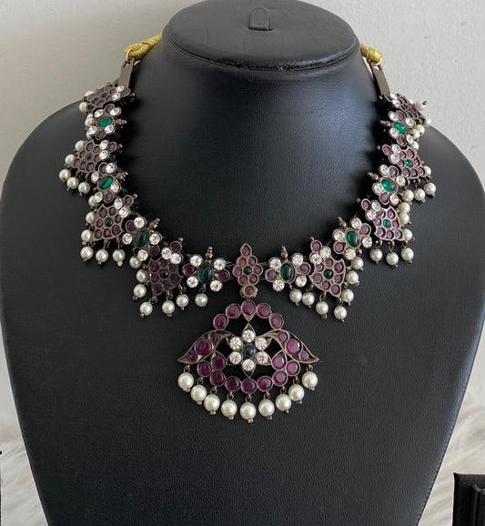 Black finish precious kemp-green-white pearl bead necklace dj-50428