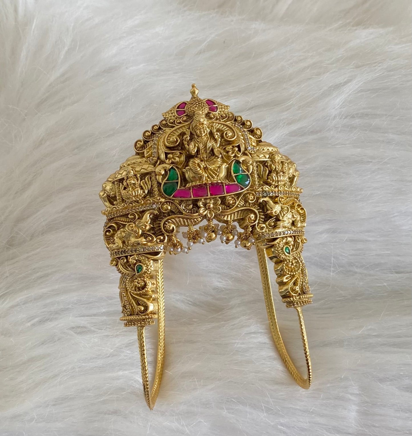 Antique gold tone kemp-green-white lakshmi peacock elephant vanki/bajuband dj-54474