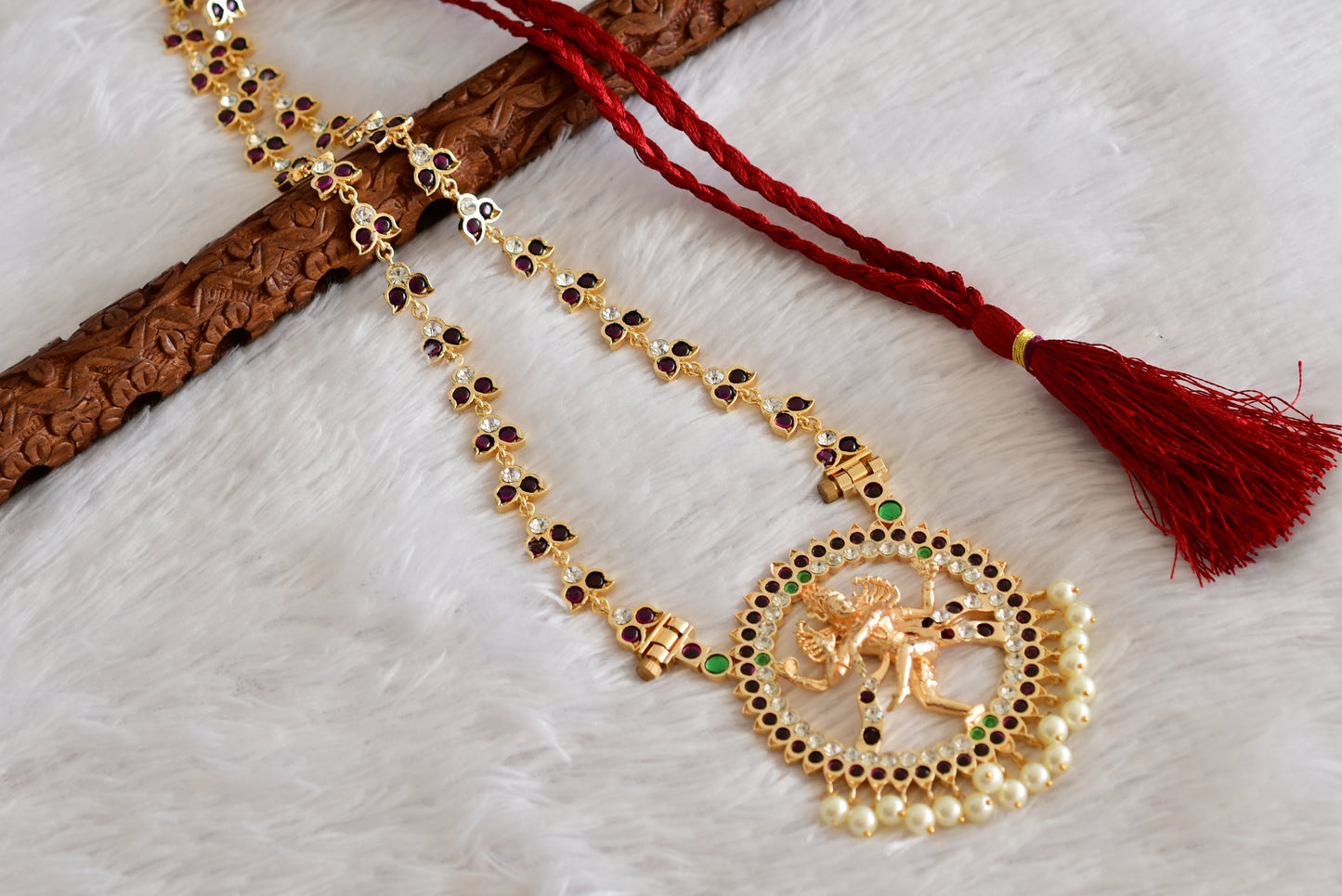 Gold tone precious kemp-green-white pearl Shri Natarajar haar dj-52264