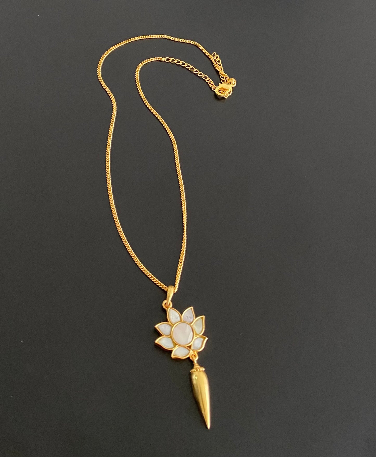 Gold tone white lotus kundan jadau chain with pendant dj-54499