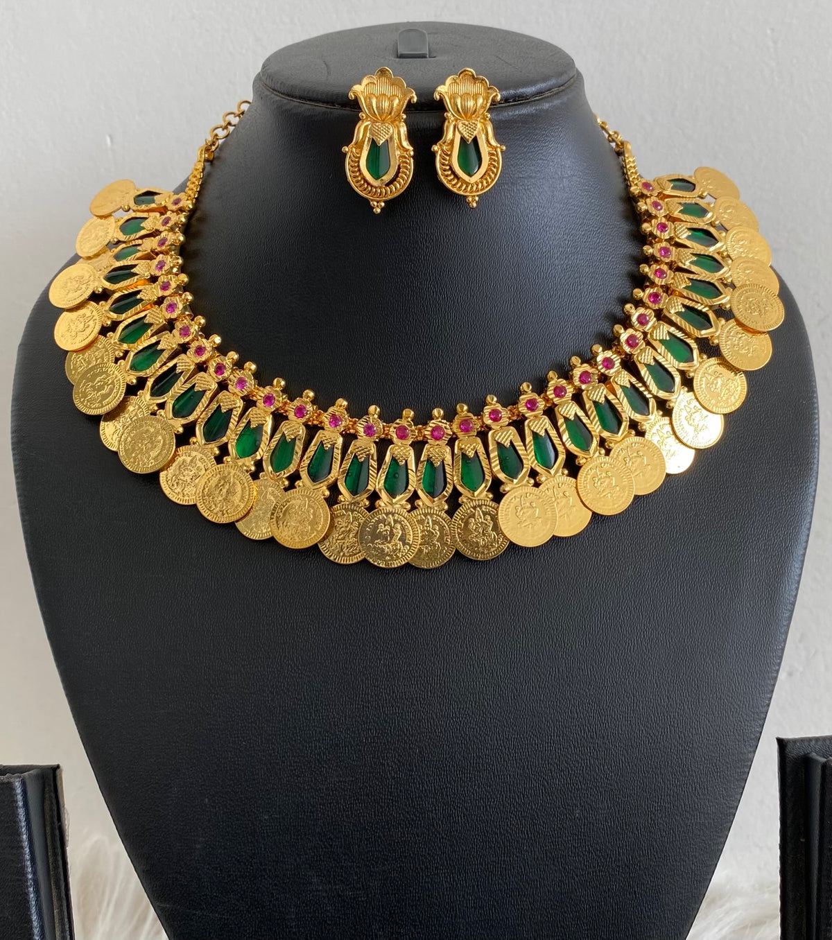 Gold Tone Ruby-green Nagapadam Lakshmi Coin Necklace Set Dj-51121